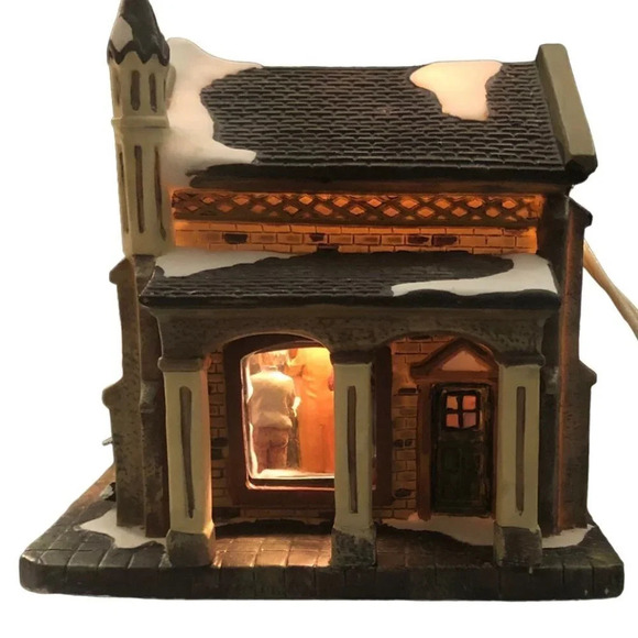 Vintage Norman Rockwell Collection "Freedom to Worship" Porcelain Lighted Church - Picture 7 of 9